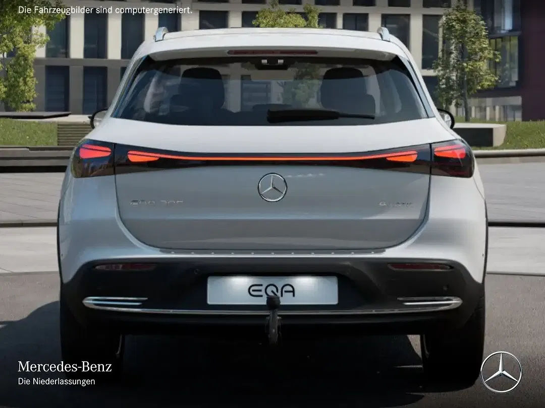 Mercedes-Benz EQA 300 - Thumbnail 8