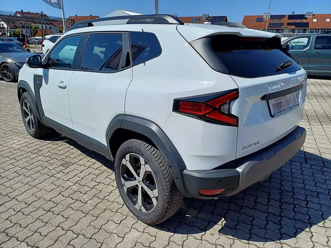 Dacia Duster - Thumbnail 4