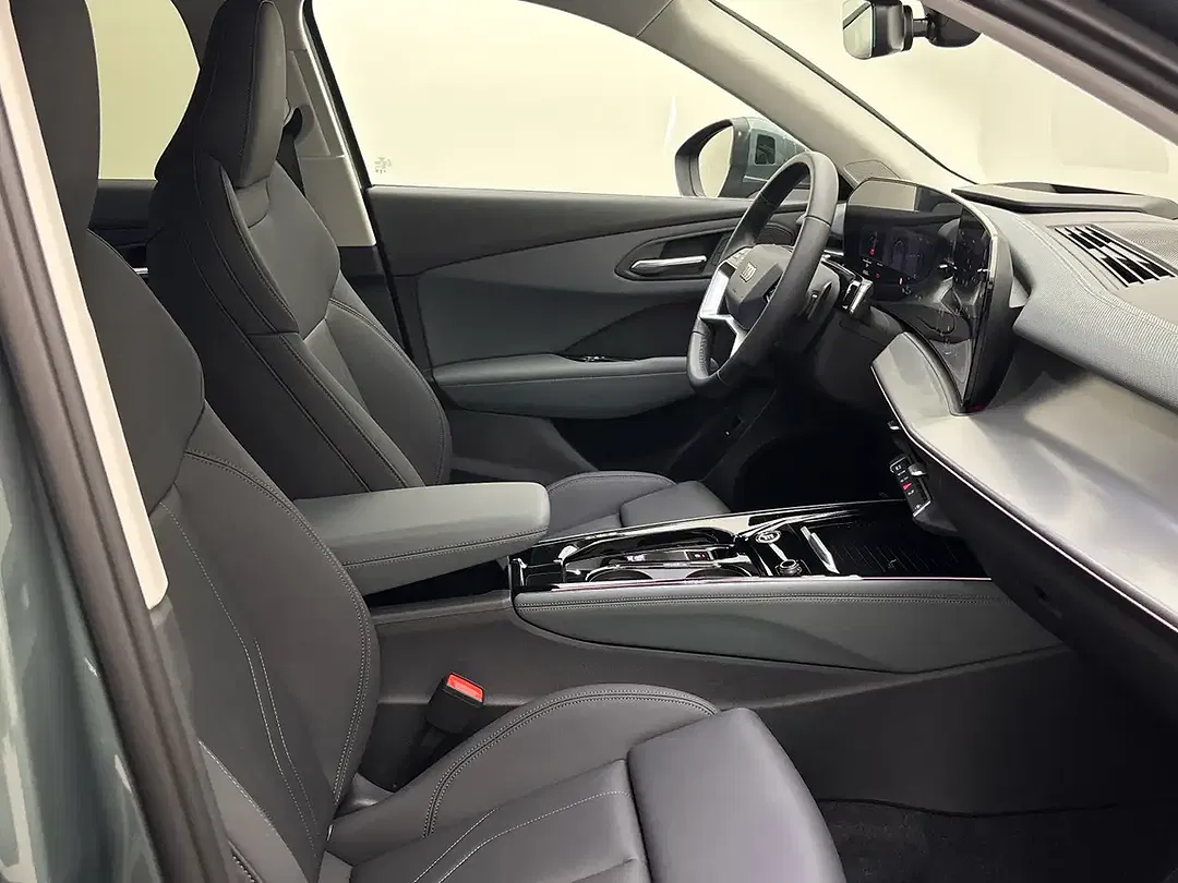 Audi Q3 - Thumbnail 9