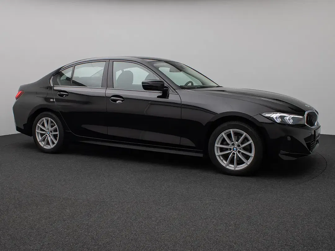 BMW 318 - Thumbnail 3