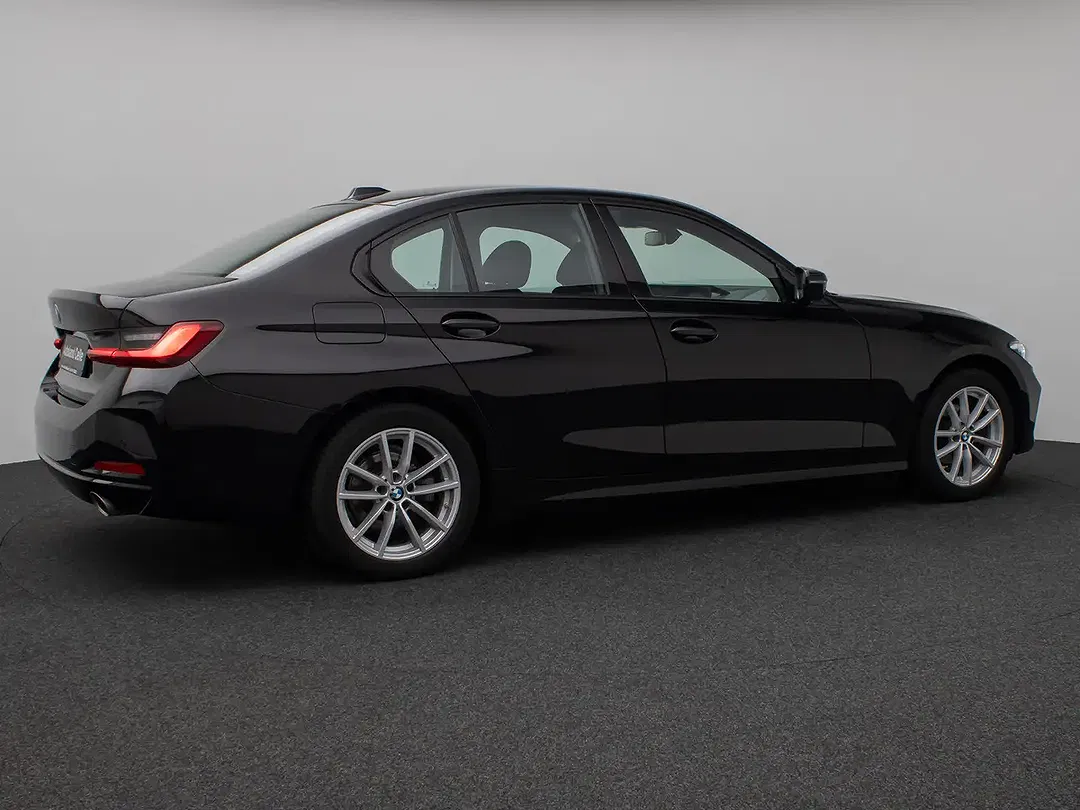 BMW 318 - Thumbnail 5