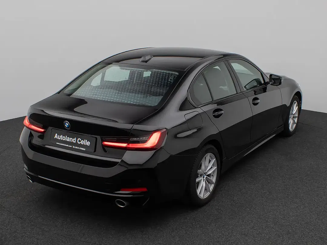 BMW 318 - Thumbnail 6