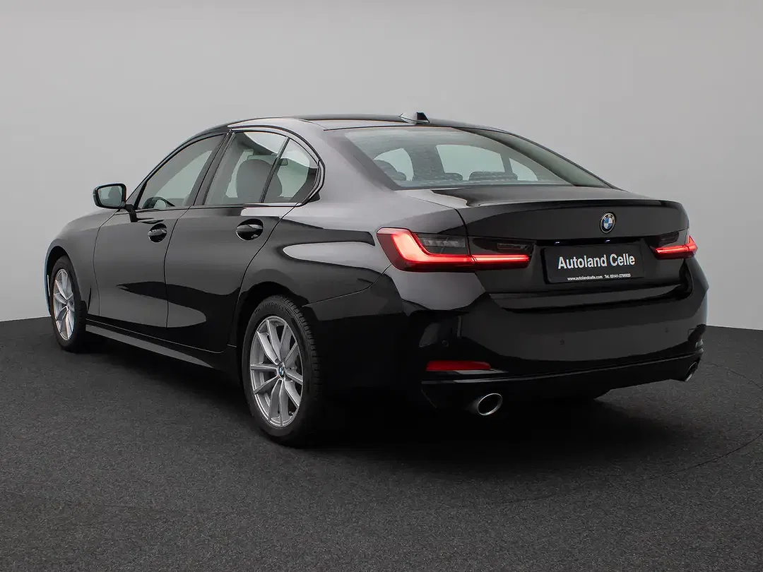 BMW 318 - Thumbnail 8