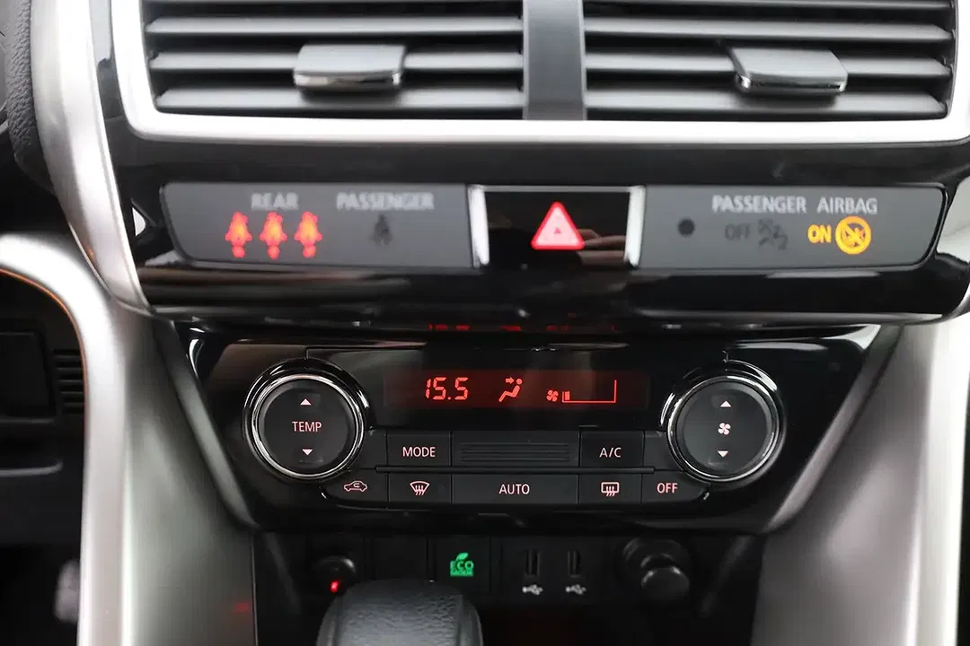 Mitsubishi Eclipse Cross - Thumbnail 11