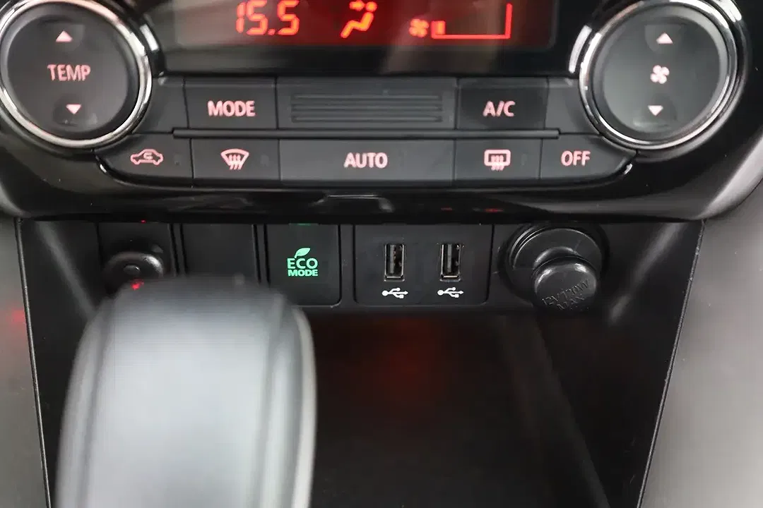 Mitsubishi Eclipse Cross - Thumbnail 12