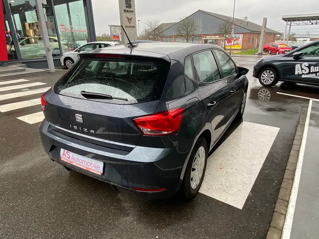 SEAT Ibiza - Thumbnail 4