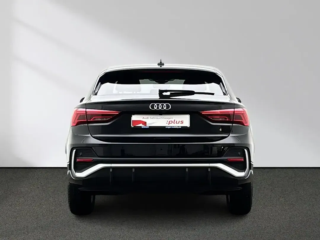 Audi Q3 - Thumbnail 4