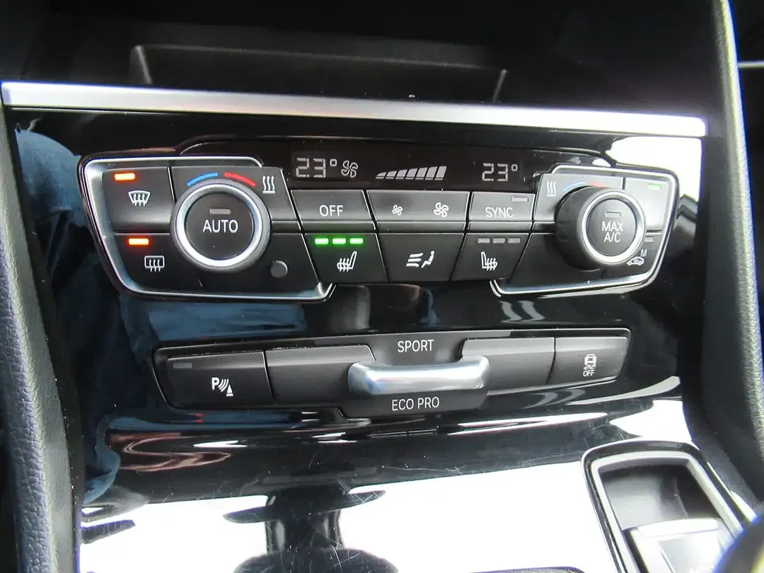 BMW 218 - Thumbnail 14