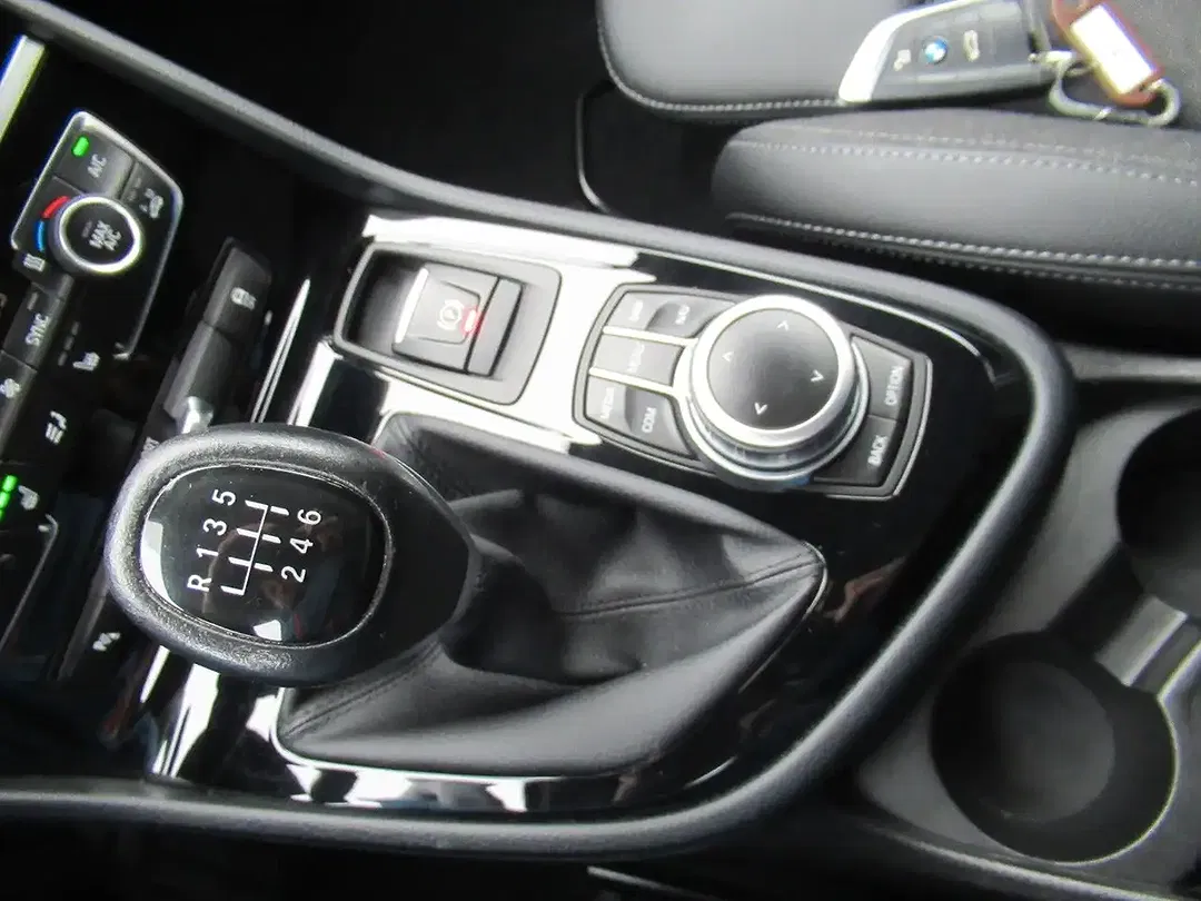 BMW 218 - Thumbnail 15