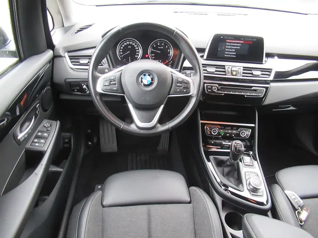 BMW 218 - Thumbnail 7