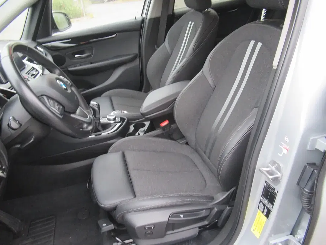 BMW 218 - Thumbnail 8