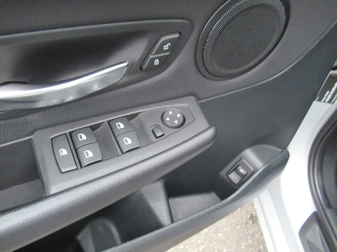 BMW 218 - Thumbnail 9