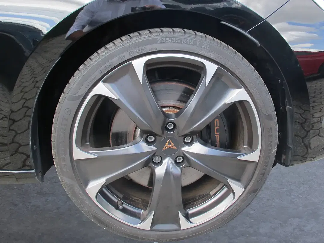 CUPRA Leon - Thumbnail 9