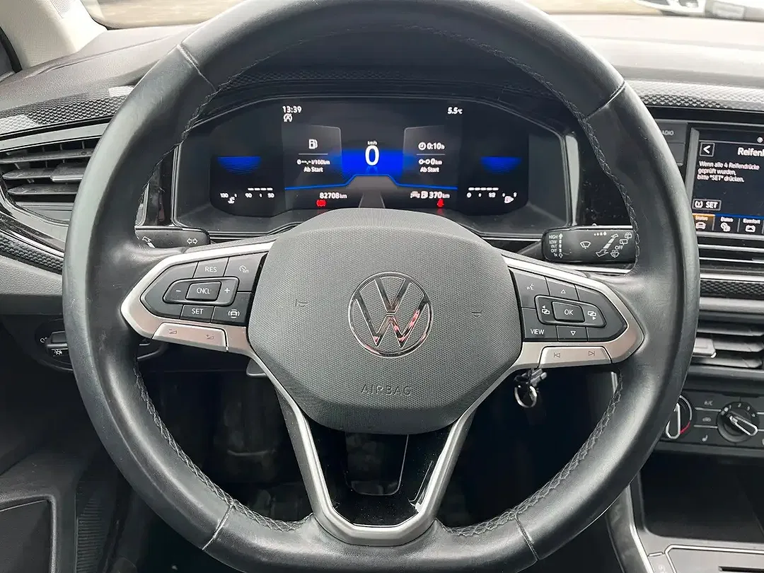 Volkswagen Polo - Thumbnail 10