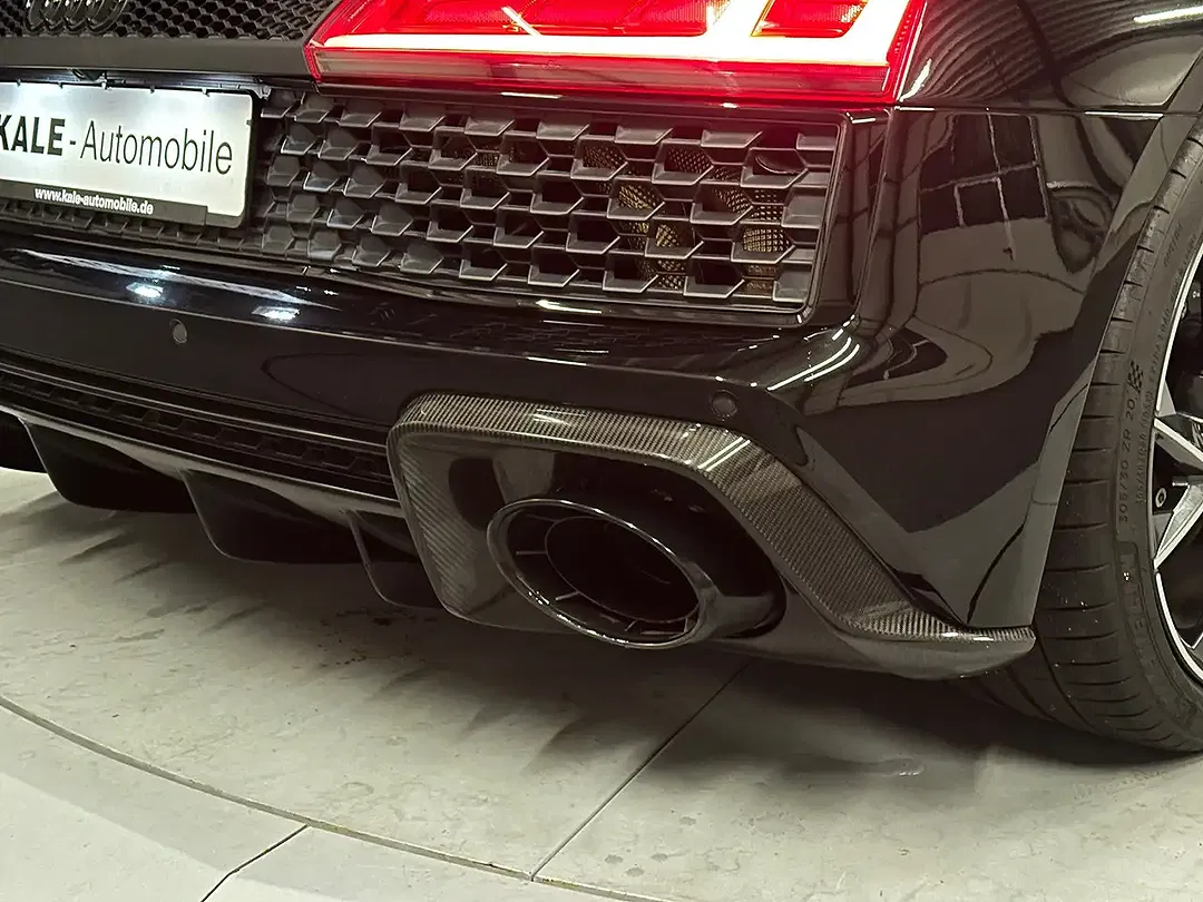 Audi R8 - Thumbnail 10