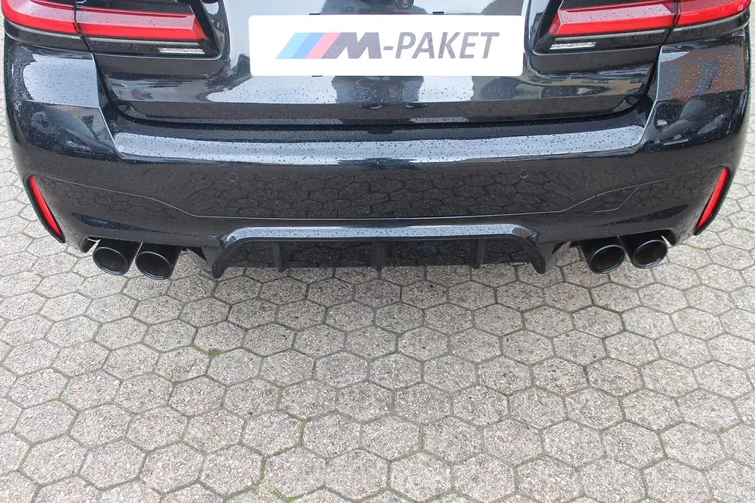 BMW M5 - Thumbnail 10