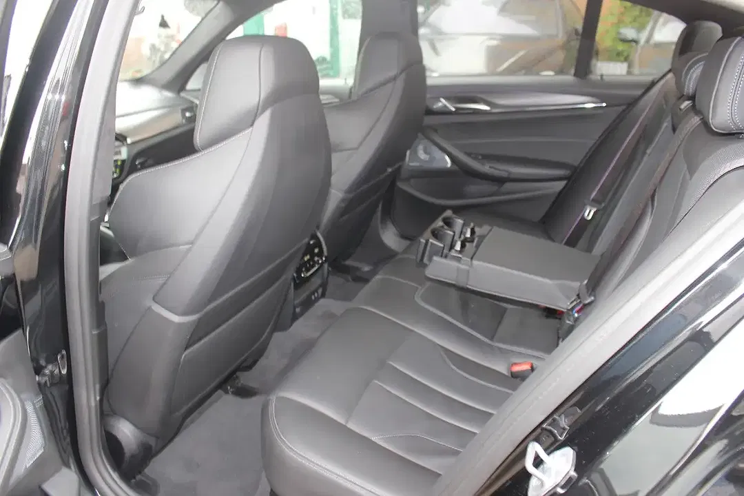 BMW M5 - foto 15