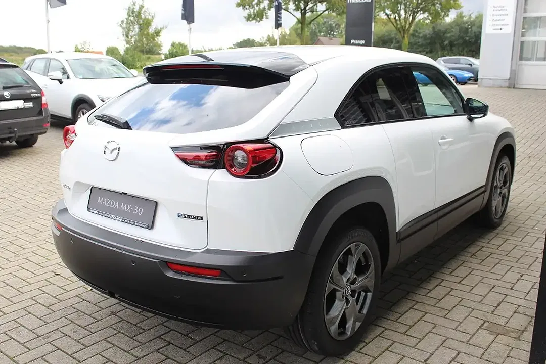 Mazda MX-30 - Thumbnail 6