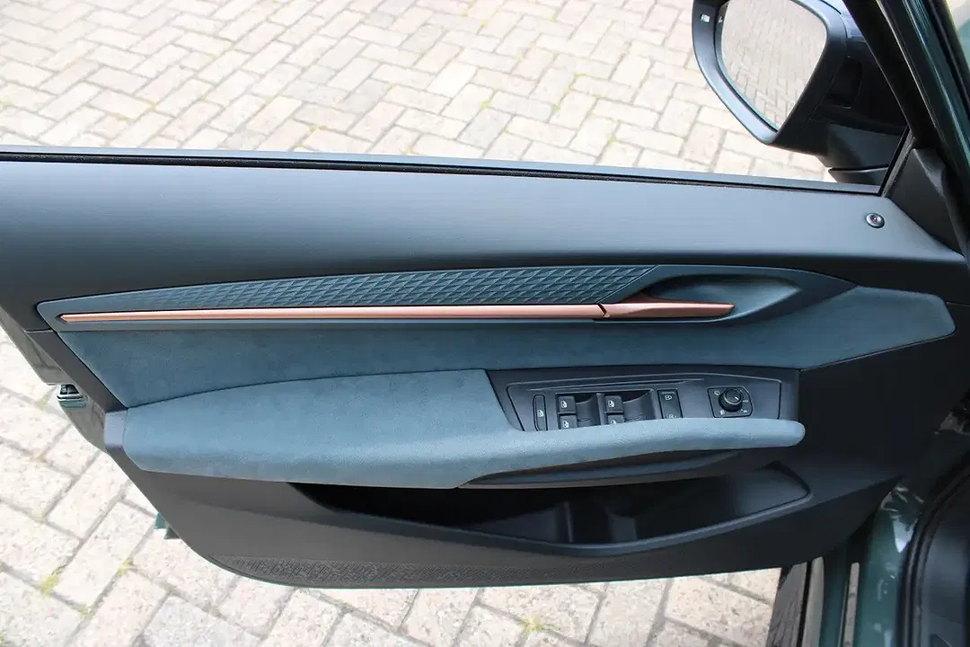 CUPRA Born - Thumbnail 6
