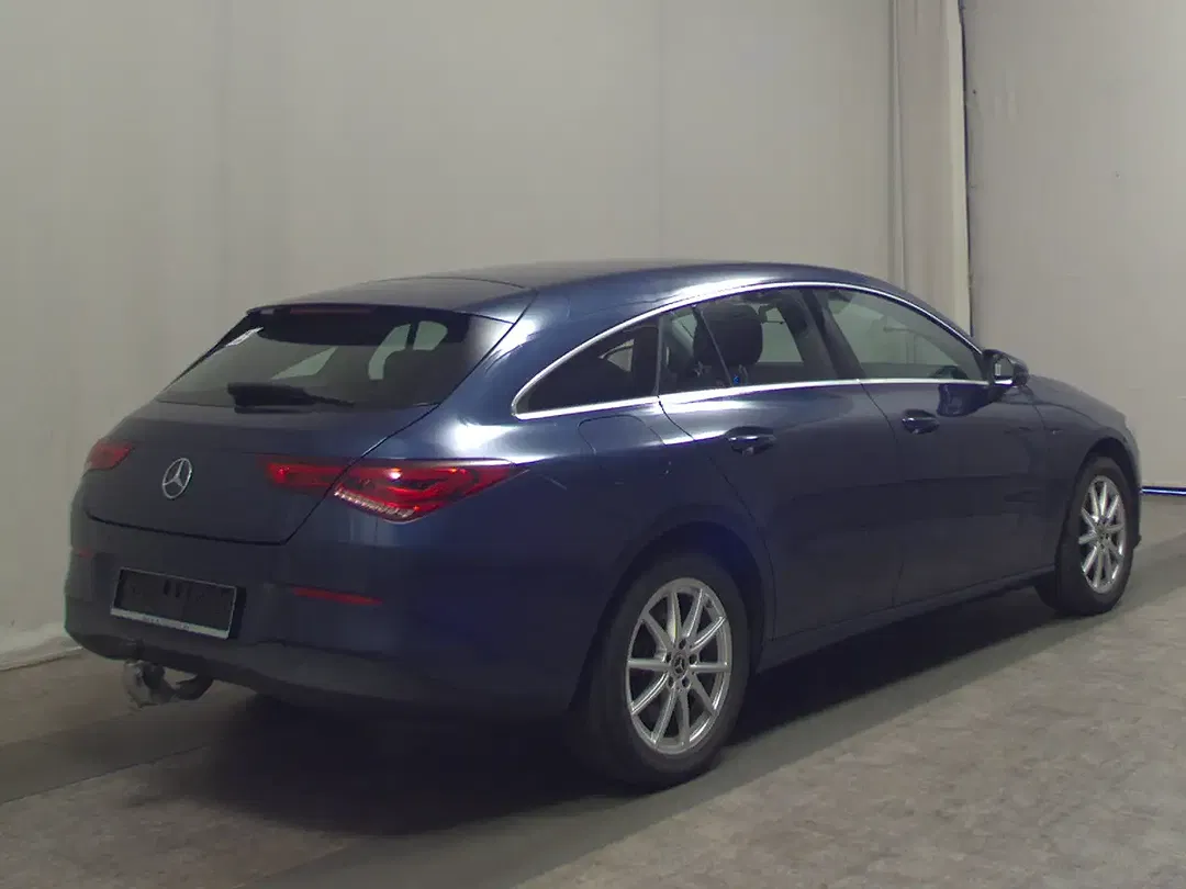 Mercedes-Benz CLA 250 - Thumbnail 4