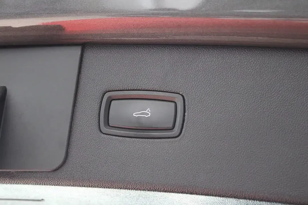 Porsche Cayenne - Thumbnail 15