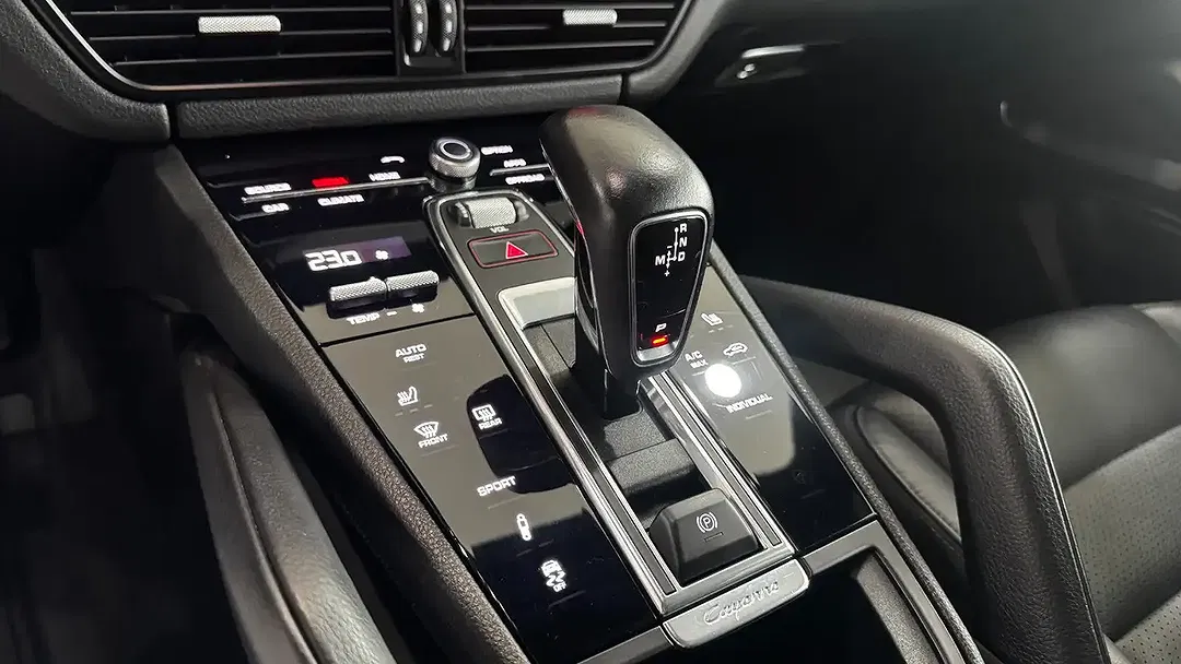Porsche Cayenne - Thumbnail 23
