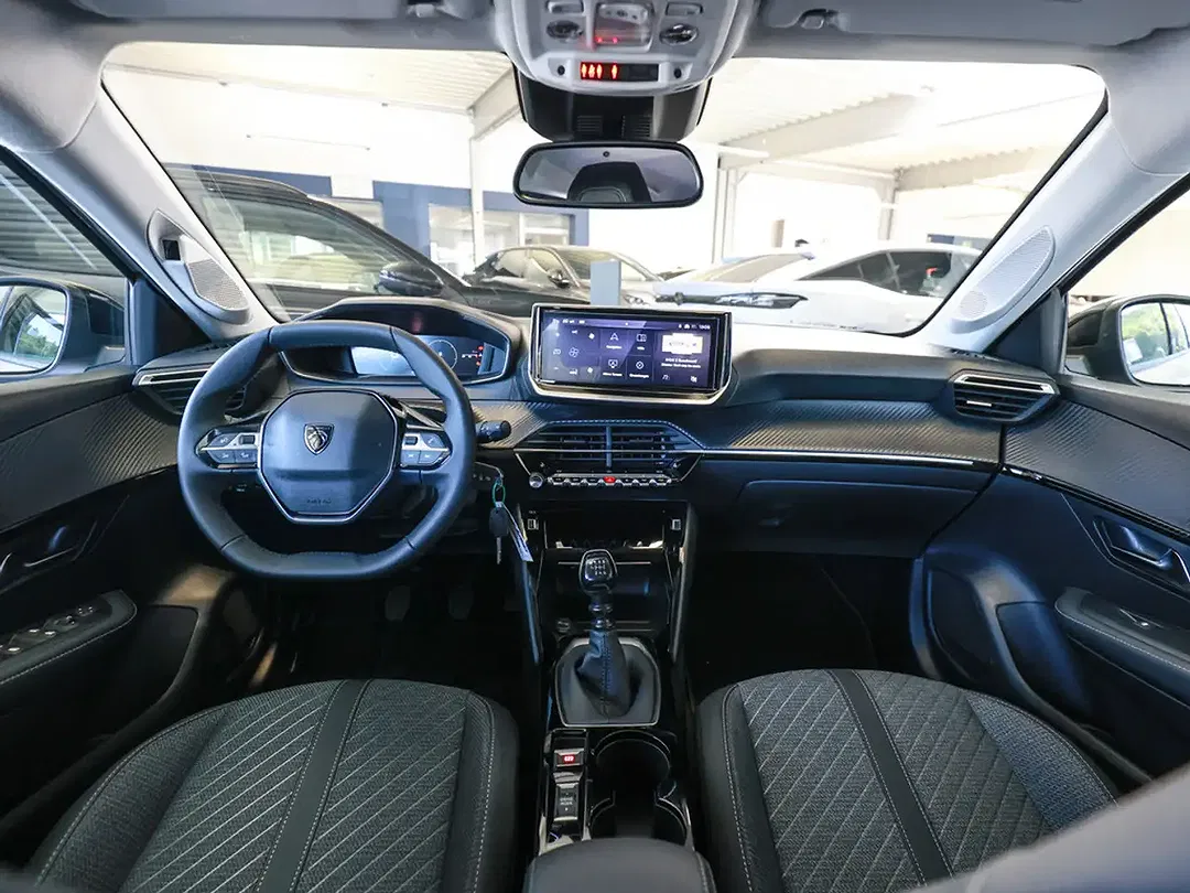 Peugeot 208 - Thumbnail 8
