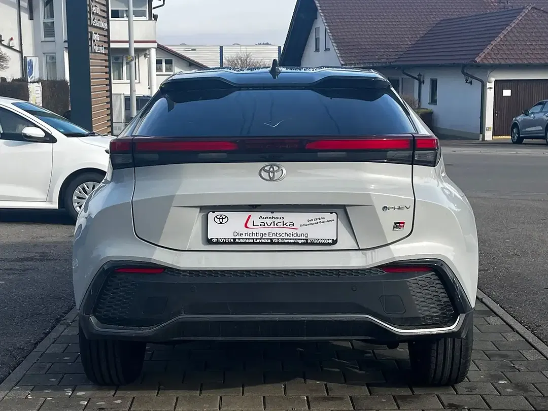 Toyota C-HR - Thumbnail 12