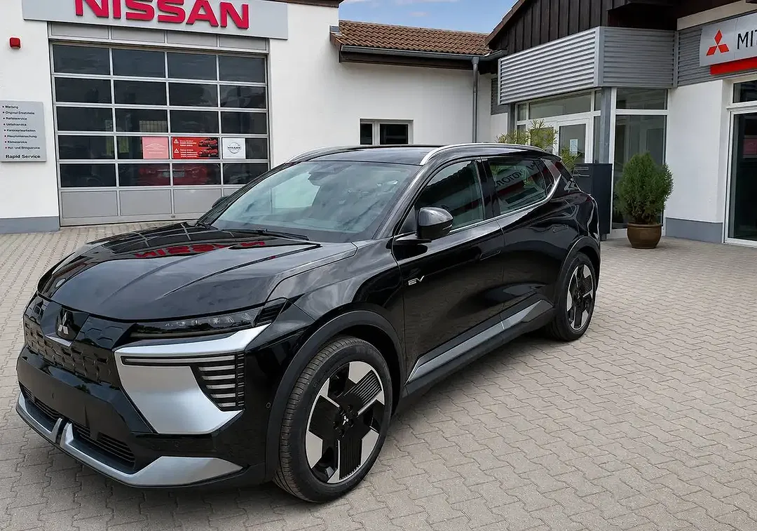 Mitsubishi Eclipse Cross - Thumbnail 10