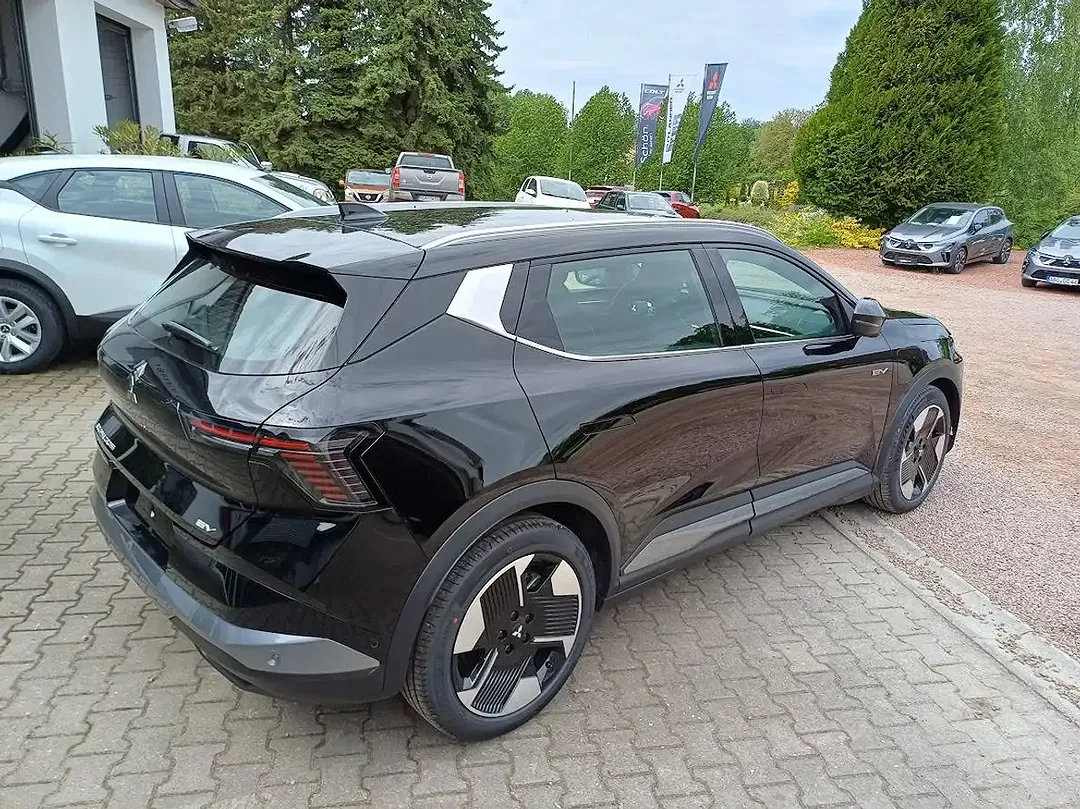 Mitsubishi Eclipse Cross - Thumbnail 4
