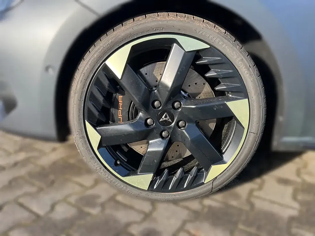 CUPRA Leon - Thumbnail 6