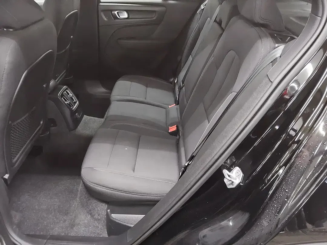 Volvo XC40 - Thumbnail 7
