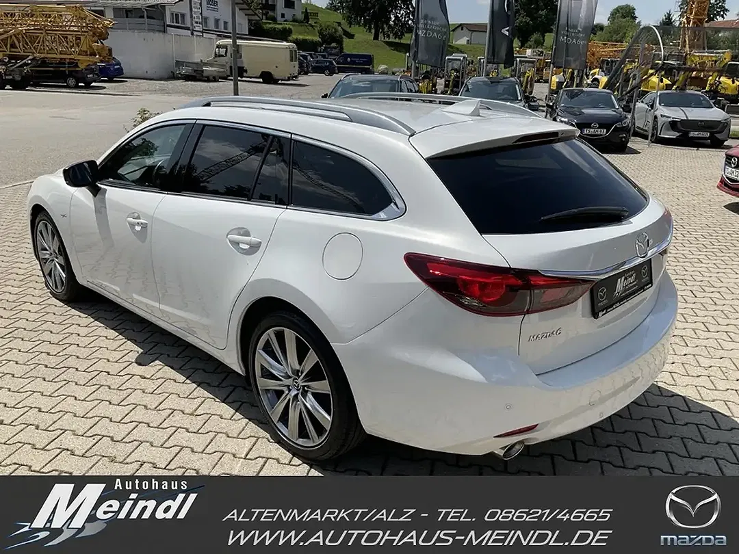 Mazda 6 - Thumbnail 2