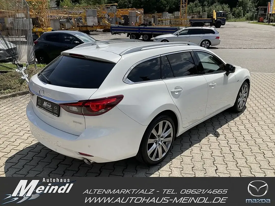 Mazda 6 - Thumbnail 3
