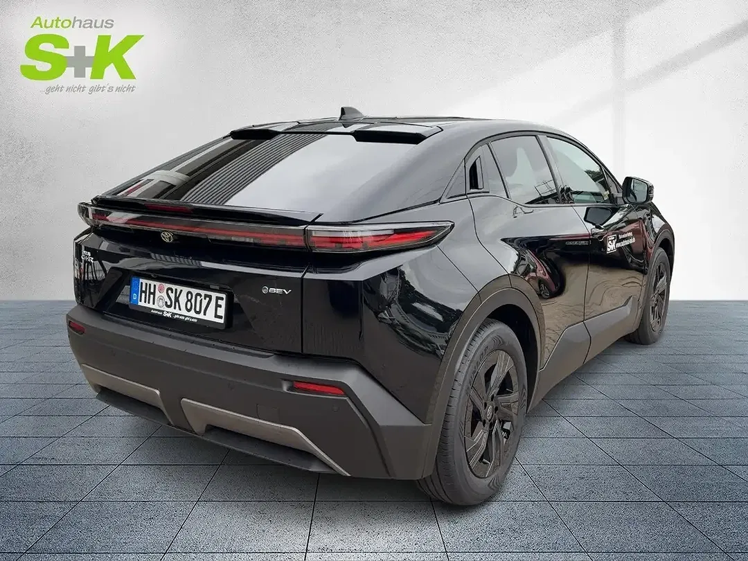 Toyota C-HR - Thumbnail 4