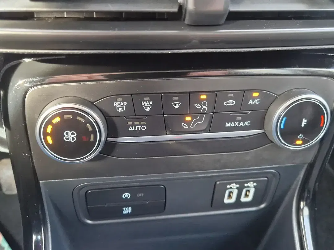 Ford EcoSport - Thumbnail 13
