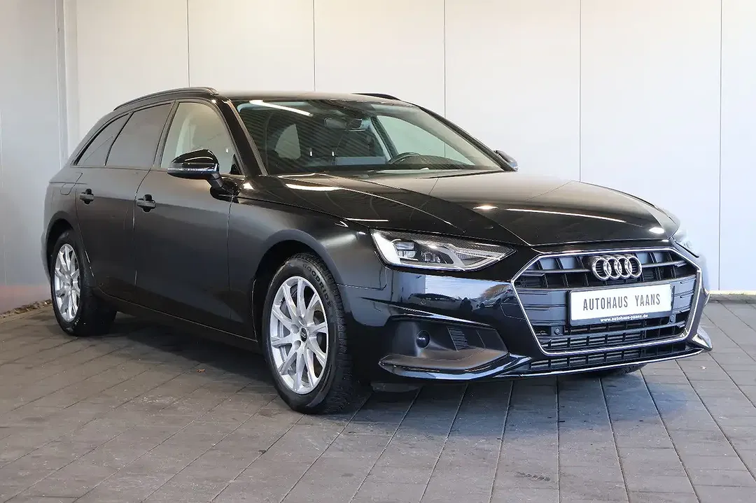 Audi A4 - Thumbnail 3