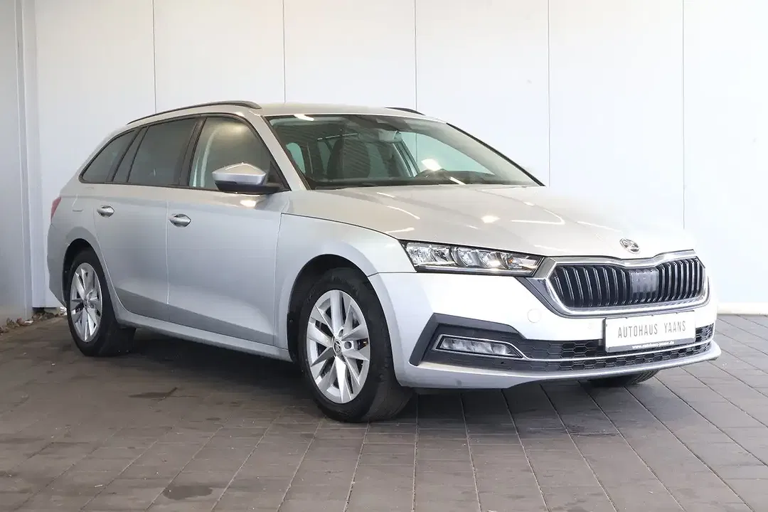 Skoda Octavia - Thumbnail 3