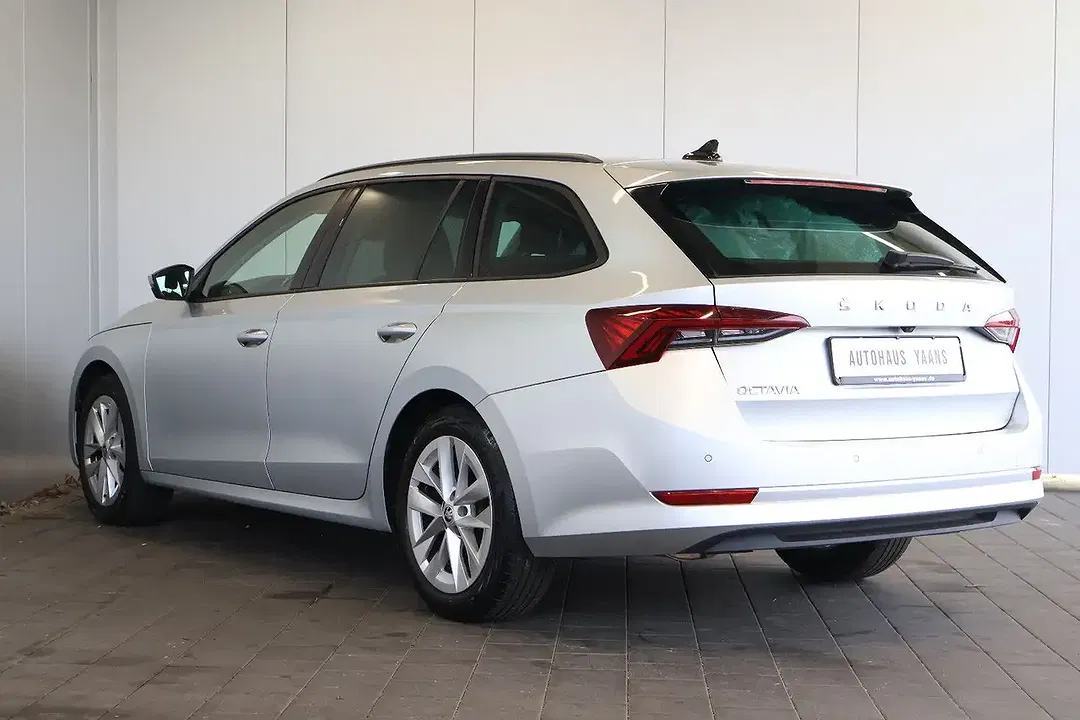 Skoda Octavia - Thumbnail 6