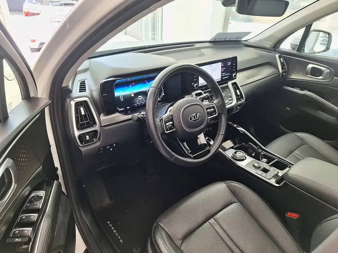 Kia Sorento - Thumbnail 8