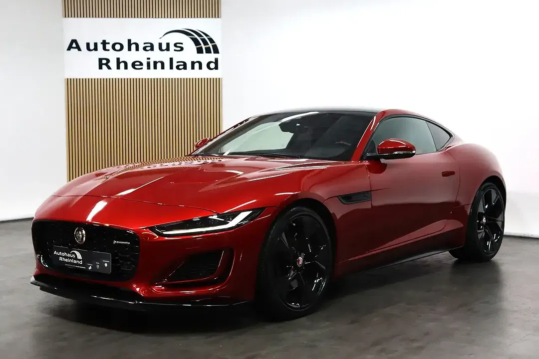 Jaguar F-Type - Thumbnail 5