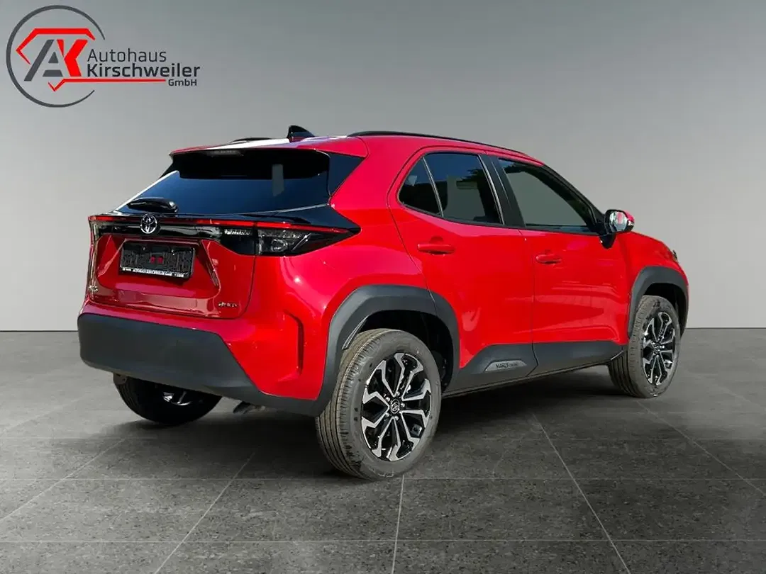 Toyota Yaris Cross - Thumbnail 5