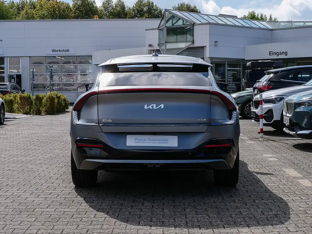 Kia EV6 - Thumbnail 7