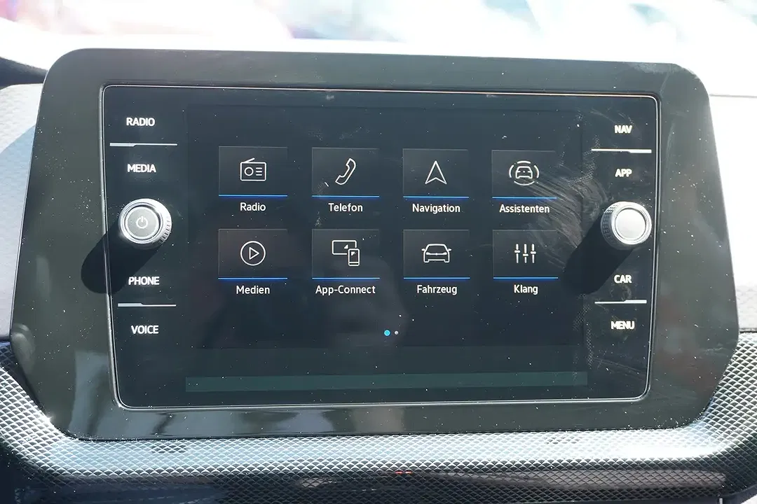 Volkswagen T-Cross - Thumbnail 10