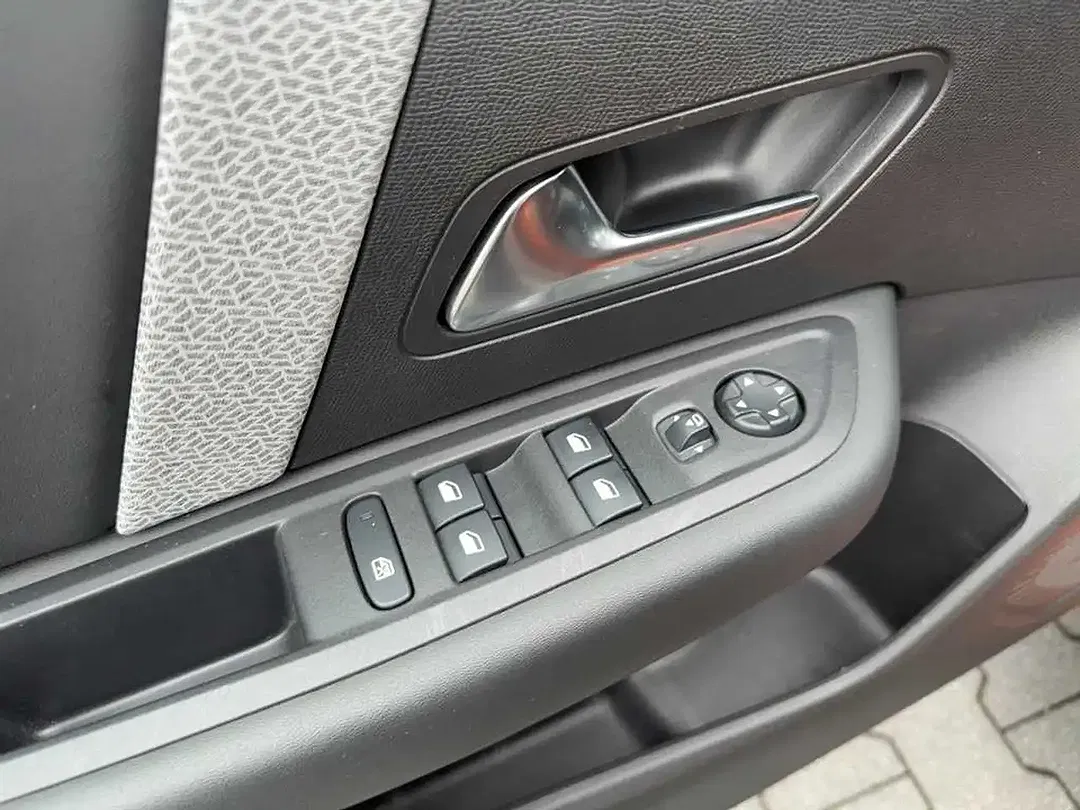 Citroen C4 - Thumbnail 14