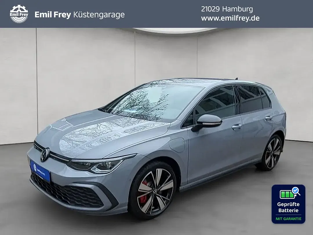 Volkswagen Golf - Thumbnail 1