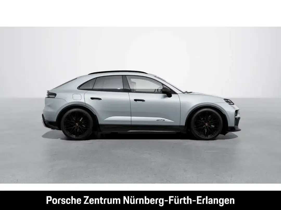 Porsche Macan - Thumbnail 6