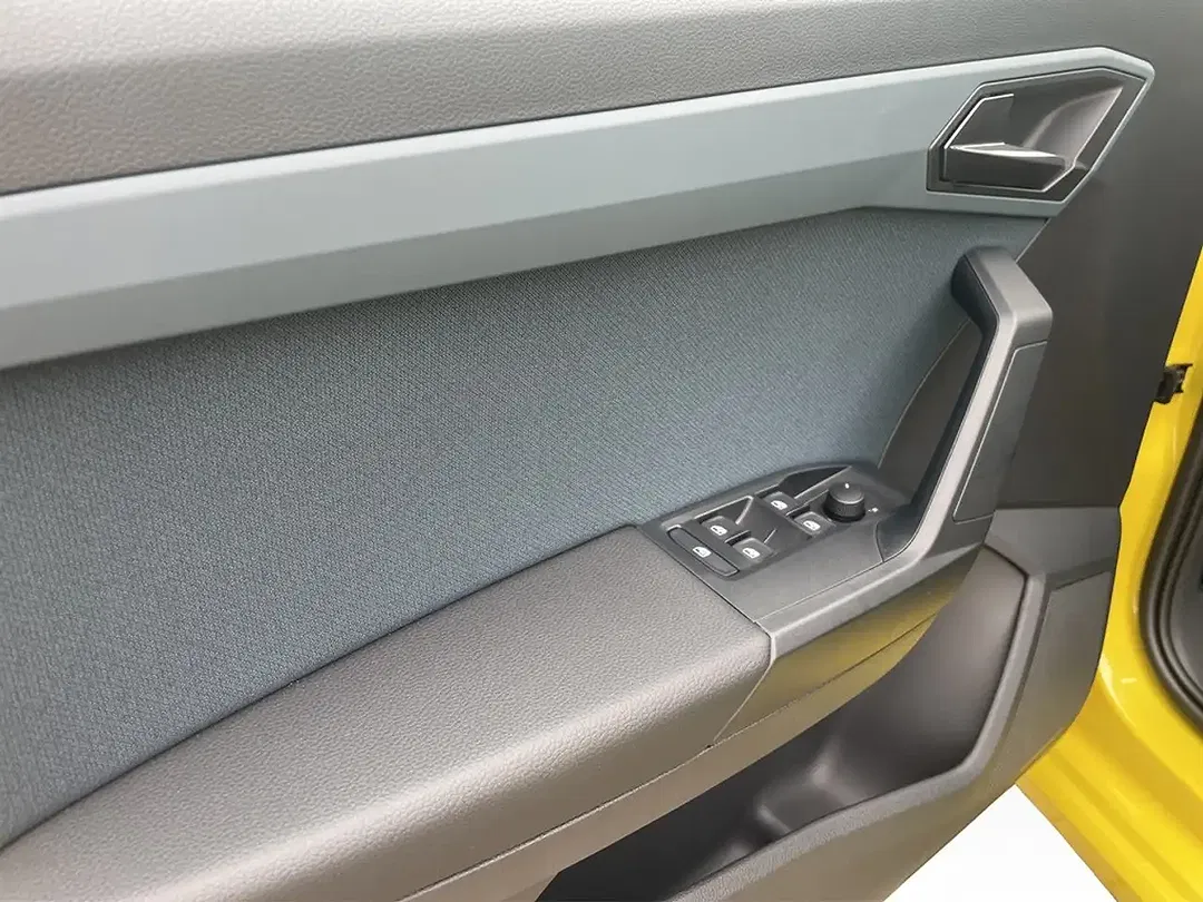 SEAT Ibiza - Thumbnail 11