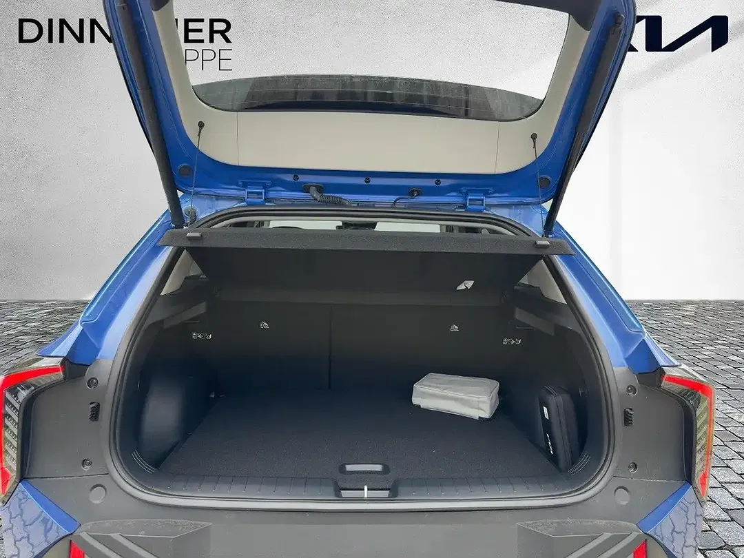 Kia EV4 - Thumbnail 8