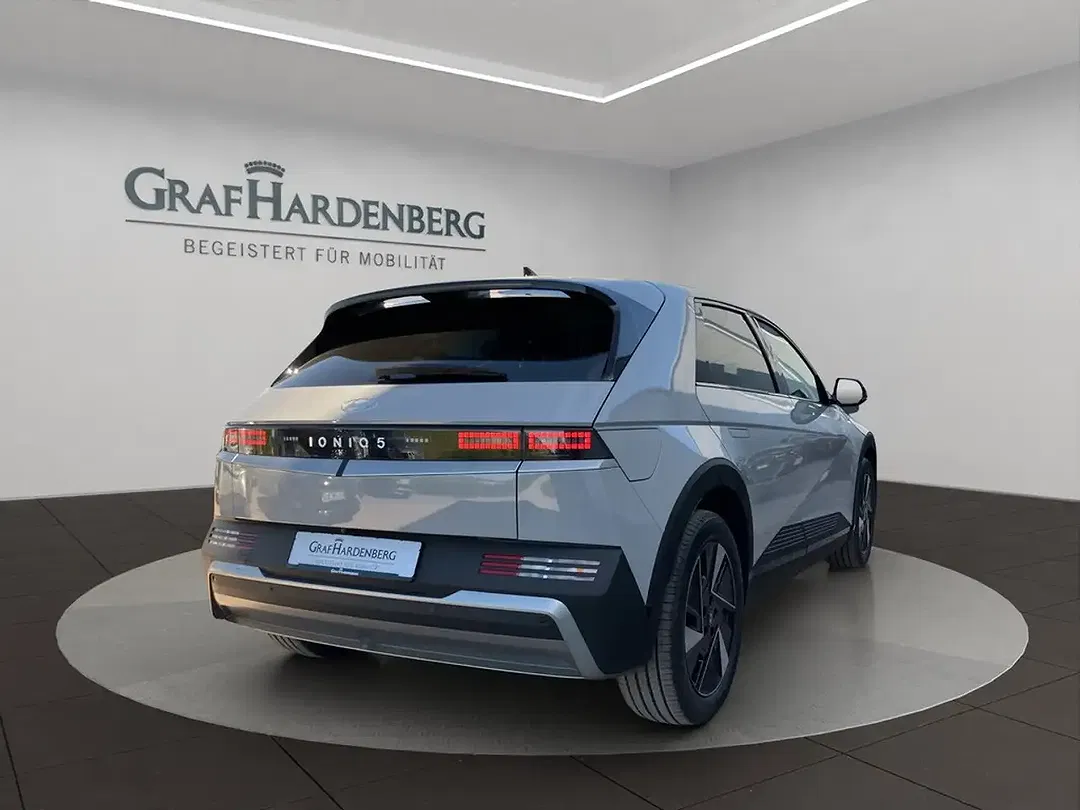 Hyundai IONIQ 5 - Thumbnail 6